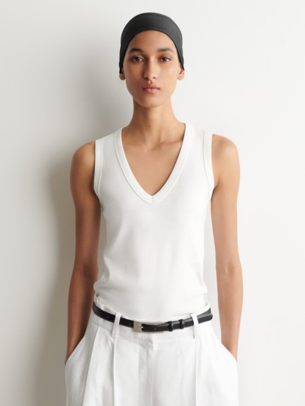NWT (size M) COS COTTON V-NECK TANK TOP